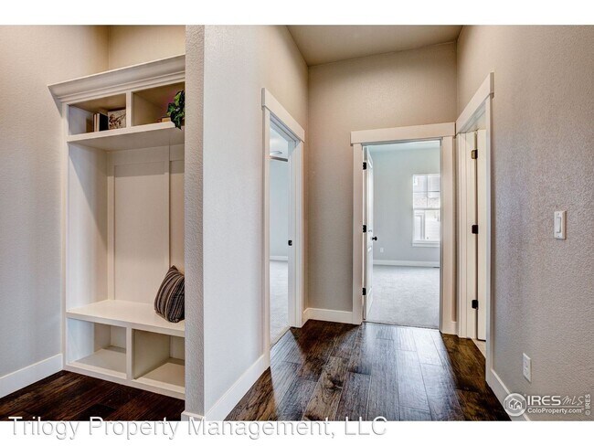Foto del edificio - 4 br, 4 bath House - 5120 Longshaw Court # 5