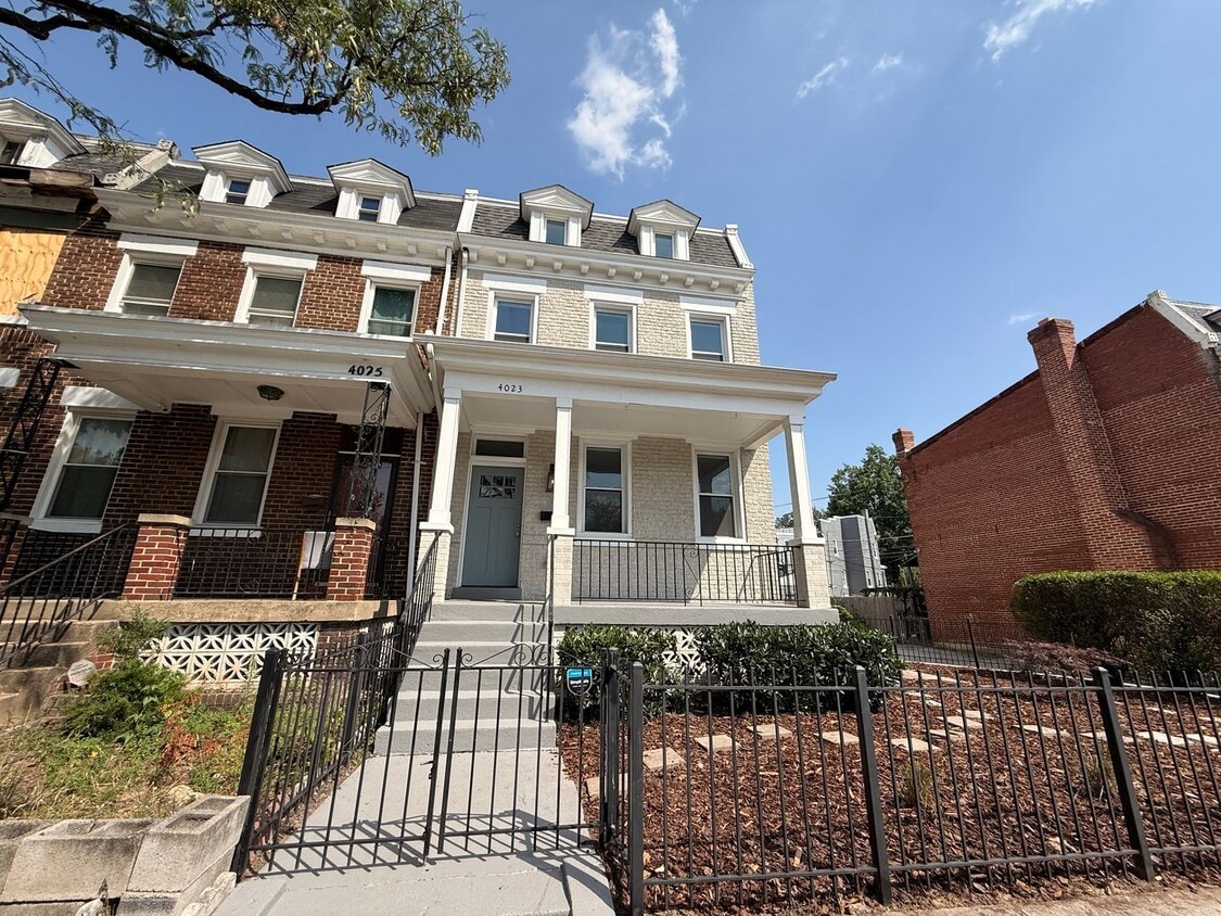 Photo - 4023 New Hampshire Ave NW