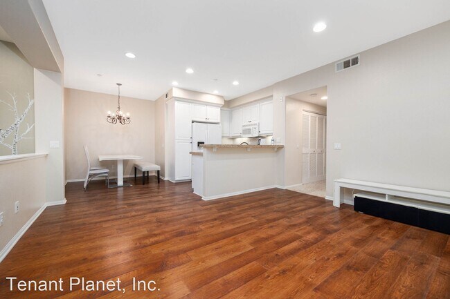 Foto del edificio - 2 br, 2 bath House - 8816 Promenade North Pl