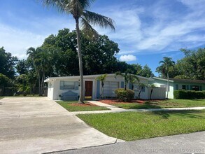 Building Photo - 4052 Collin Dr