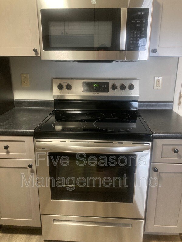 Foto del edificio - 193 Hildred Dr