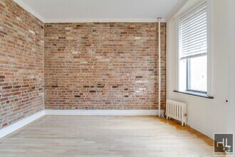 Building Photo - SPACIOUS Gramercy 2 Bedroom - Available Now