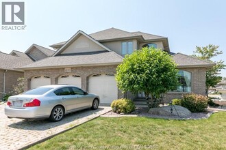 Building Photo - 303 Shoreview Cir