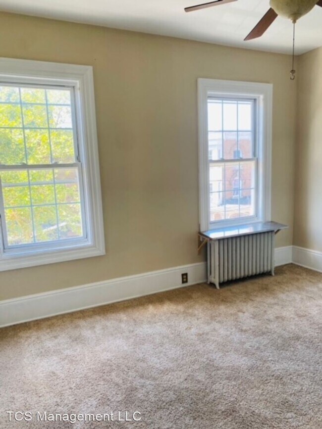 Foto del edificio - 6 br, 2 bath House - 2825 West Oxford Stre...