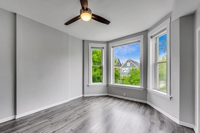 Foto del edificio - 2733 N Mozart St