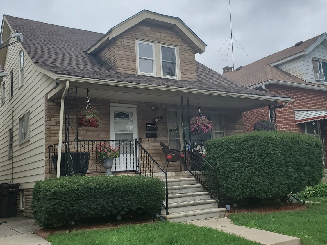 7420 Kendal St, Dearborn, MI 48126 Townhome Rentals in Dearborn MI