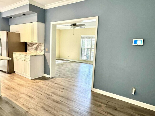 Foto del edificio - 170 Blue Ln