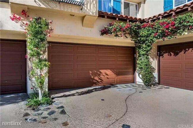 Building Photo - 2 br, 2 bath Townhome - 15 Teramo Ct