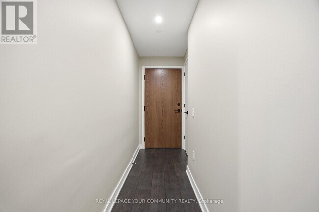 Photo du bâtiment - 55 Charles St E