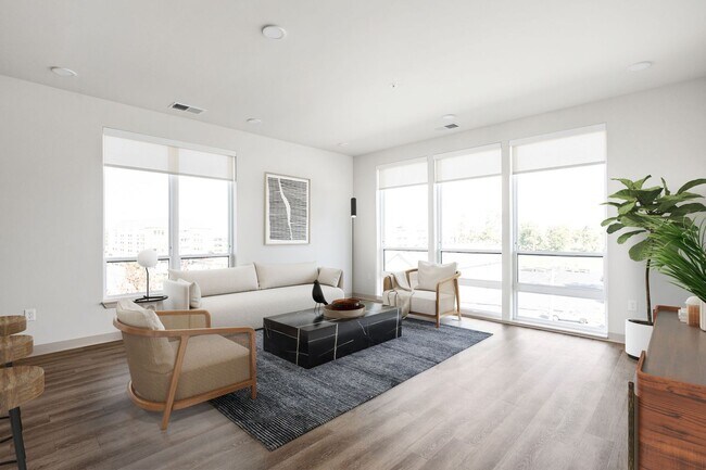 Interior Photo - L’Etoile Apartments