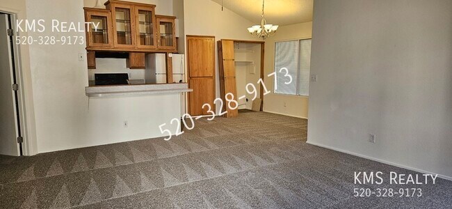 Foto del edificio - 3 bedroom 2 bath Townhouse - Owner/Agent