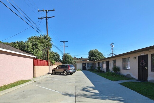 Foto del edificio - Elmcroft Apts