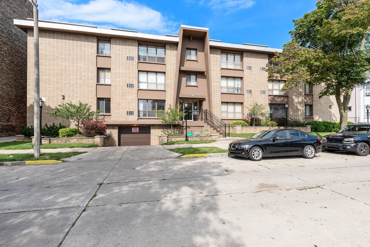 825 N 22nd St Unit 307, Milwaukee, WI 53233 Apartments Milwaukee, WI