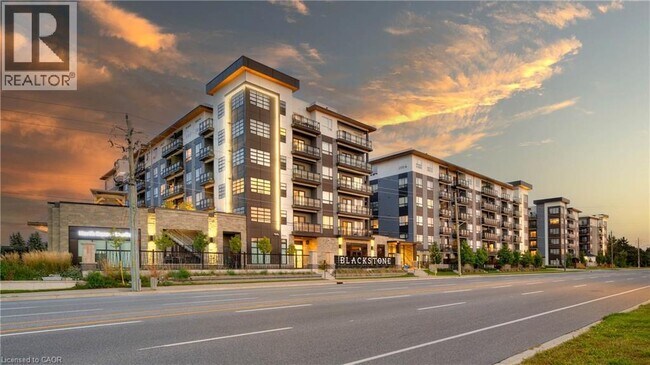 Building Photo - 251 Northfield Dr E