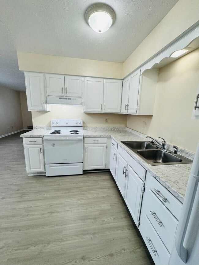 Foto del edificio - 1408 Jackson Ln