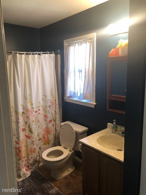 Building Photo - 1712 Brookshire Run