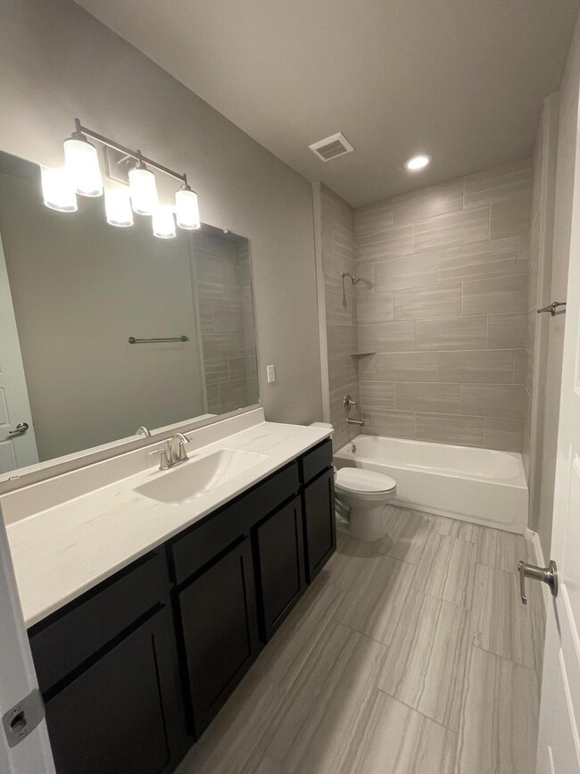 Foto del edificio - 314 Adeline Ave