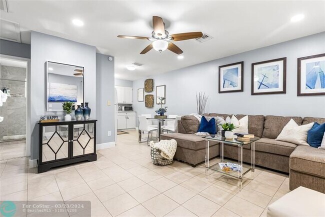 Foto del edificio - 4953 Bayshore Dr