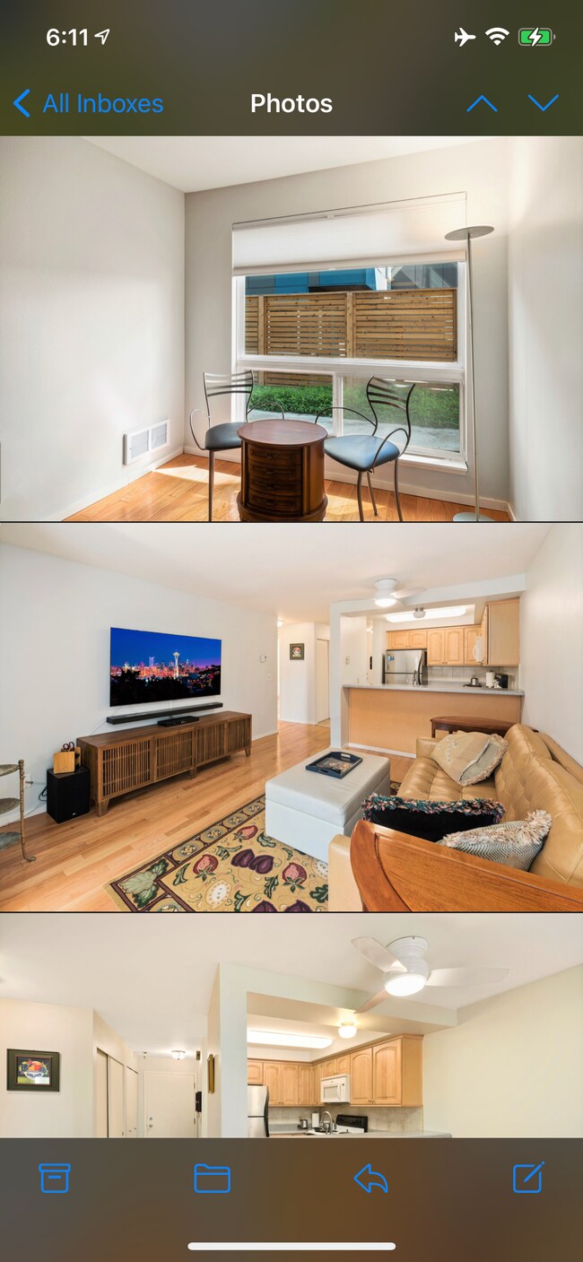 living room - 1312 S Massachusetts St