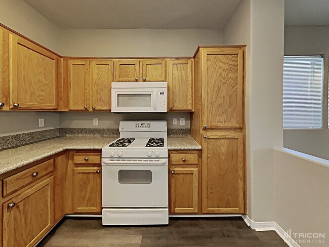 Building Photo - 9517 Summer Furnace Street Las Vegas NV