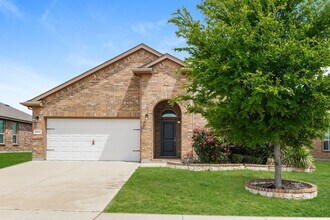 Building Photo - 2614 Lavender Ln