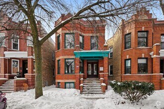 Building Photo - 2642 N Sacramento Ave