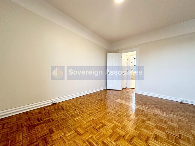 Building Photo - 3108 Wilkinson ave