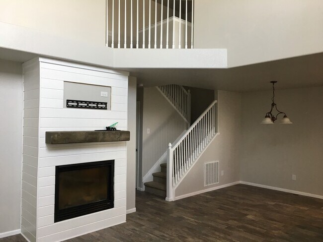 Building Photo - 768 Stony Mesa Pl