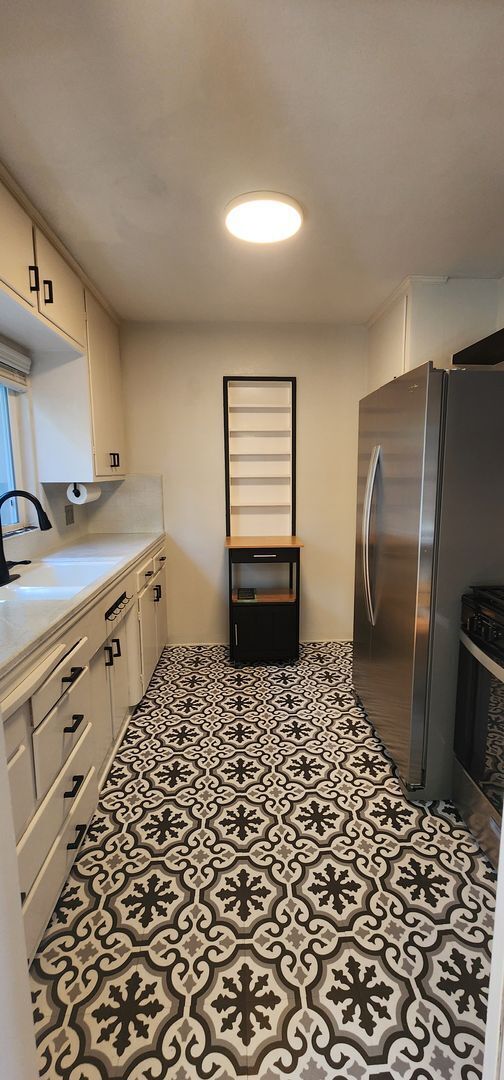 Building Photo - Kensington charmer w/ AC! (Biona)