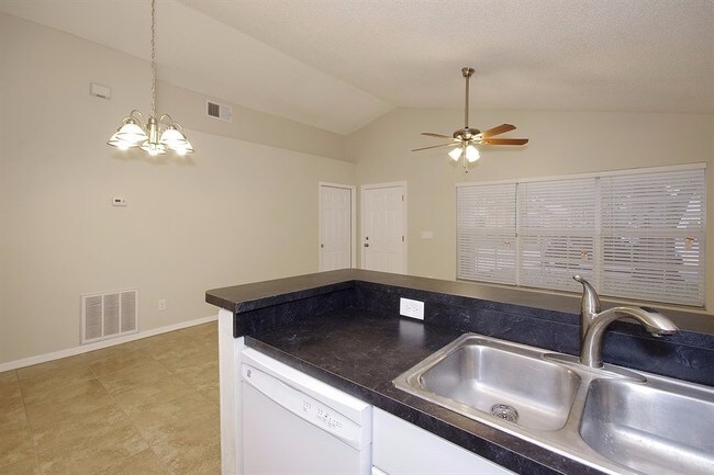 Building Photo - 326 Windford Ct