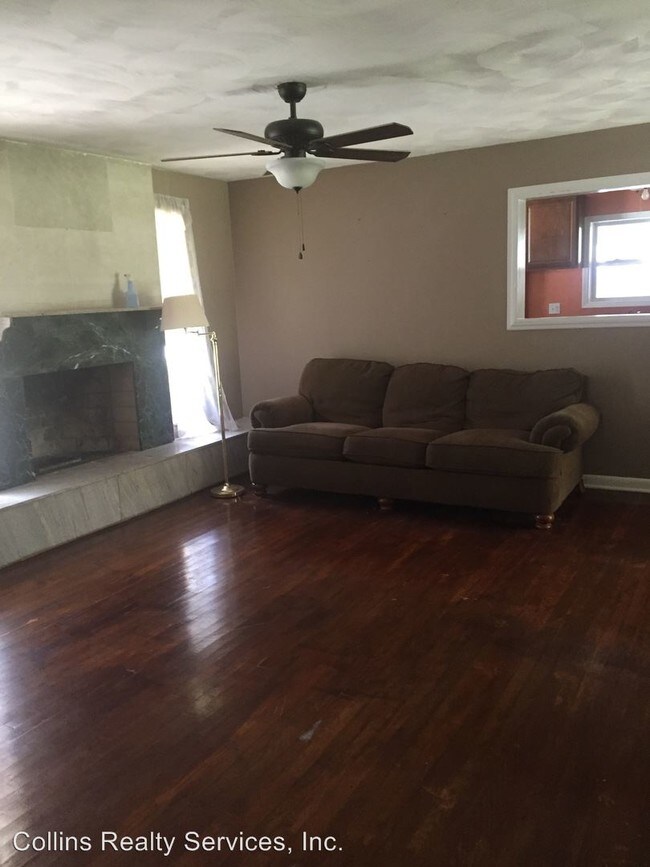 Building Photo - 8058 Argentine Dr W