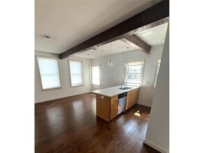 Building Photo - 1610 W Lake St