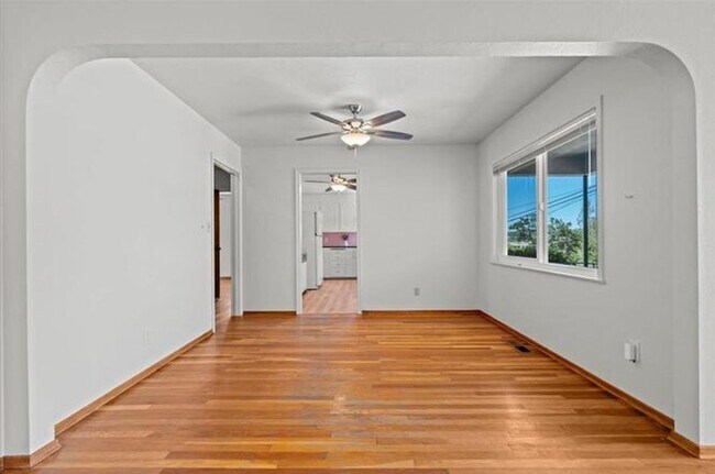 Foto del edificio - 112 College Way