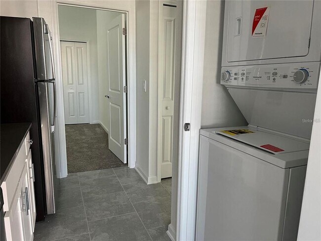 Building Photo - 178 Aces High Ln