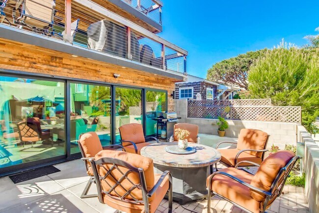 Foto del edificio - 747 Island Ct
