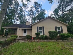 Building Photo - 3528 Woodlake Rd