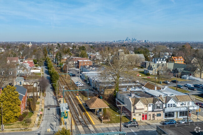 Philadelphia's amenities are a quick train ride away from Drexel Hill.