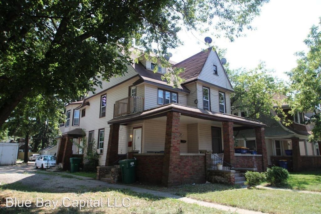Primary Photo - 52 Burton St SW