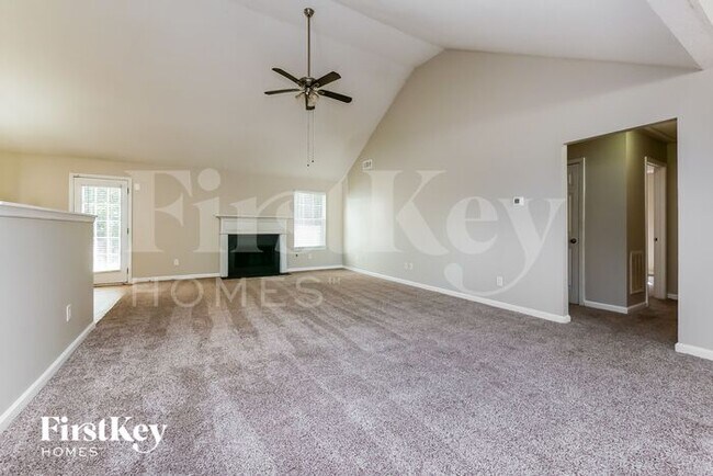 Building Photo - 2025 Boulder Gate Dr