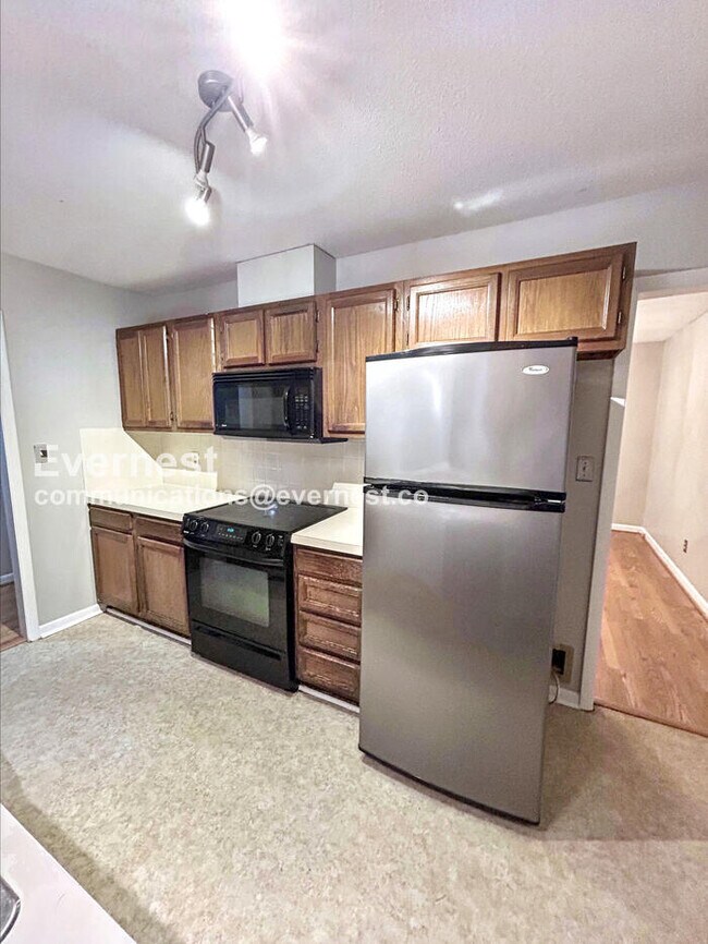 Foto del edificio - 57 Carrisbrooke Ln