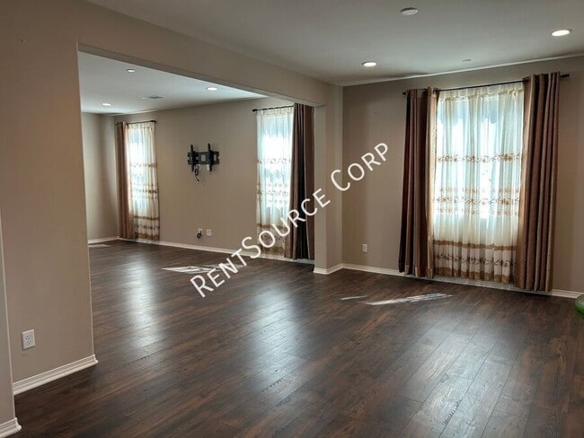 Building Photo - 41704 Wayladn Ct