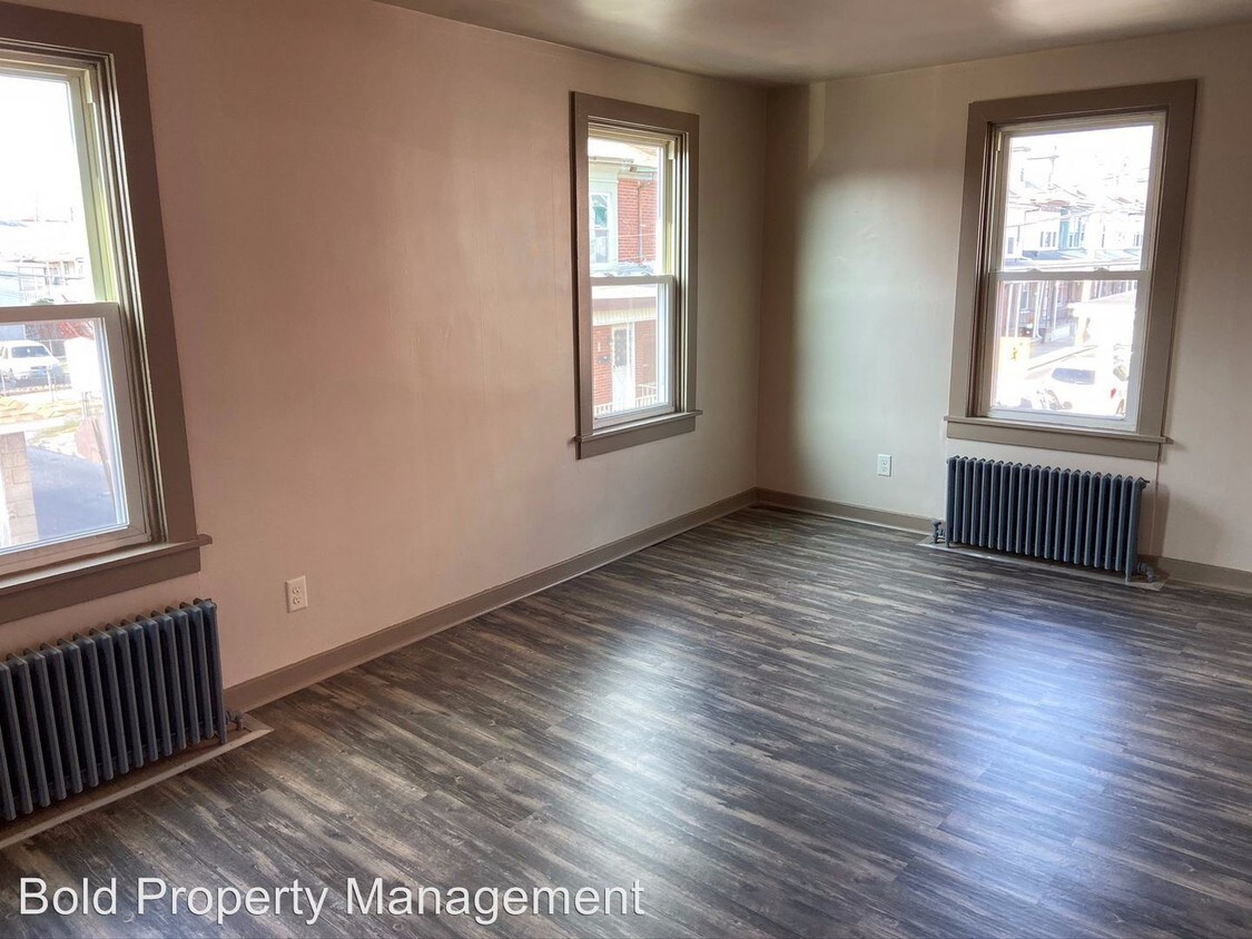 Primary Photo - 521 Lehman St