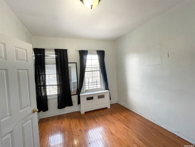 Building Photo - 67-57 75th St