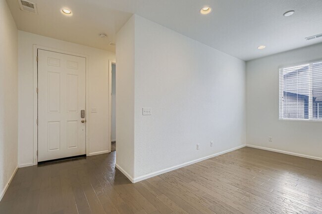 Building Photo - 9740 Aberdale Ct