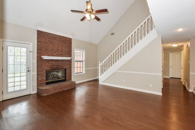 Building Photo - 3549 Earlynn Dr
