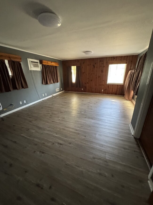 Foto del edificio - "Charming 3-Bedroom Retreat in Birmingham - Spacious 1920 Sq. Ft. Home on Red Lane Drive!"