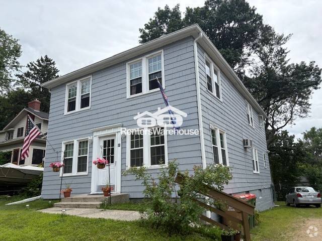 Building Photo - 60 Grove St