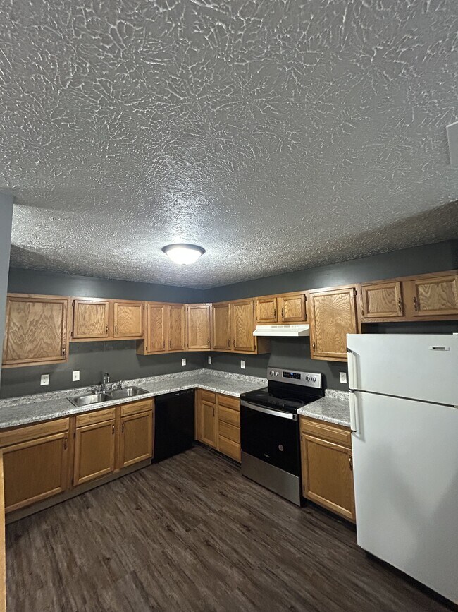 Building Photo - 2849 Plaza Ct