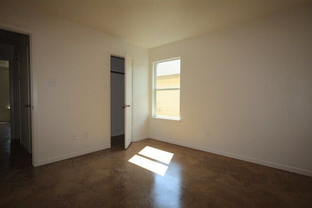 Building Photo - COZY COTTAGE STYLE 3 BEDROOM IN BELTON!