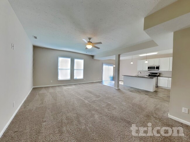 Building Photo - 1105 Tomahawk Pl